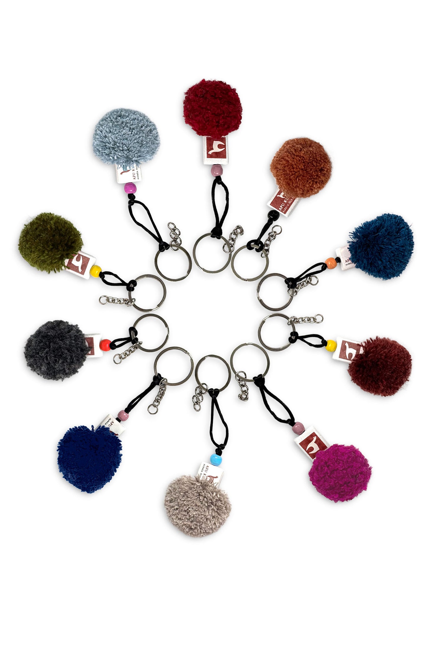 Flauschiger Schlüsselanhänger mit Alpaka-Wollbommel & Keramikdetail