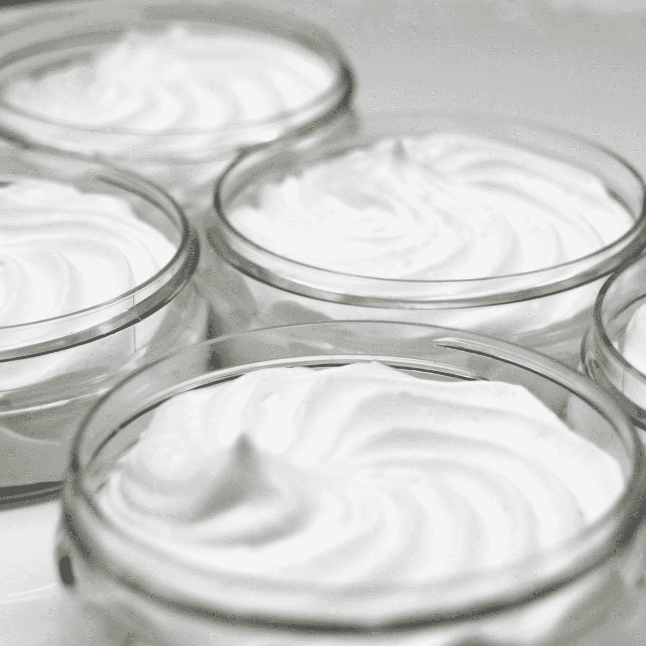 Deodorant cream with organic shea butter, fragrant organic coconut oil &amp; almond oil, 0% aluminum