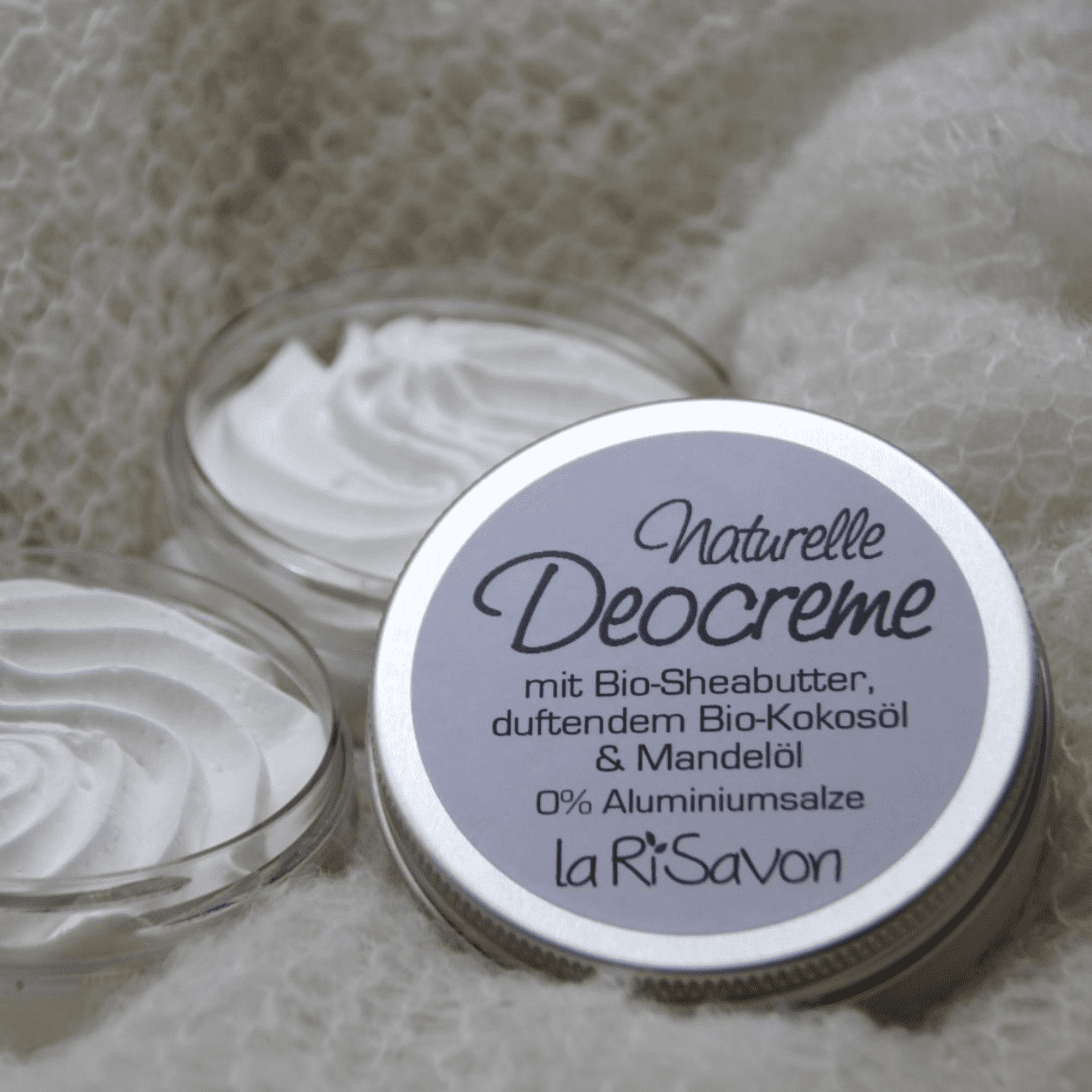 Deodorant cream with organic shea butter, fragrant organic coconut oil &amp; almond oil, 0% aluminum
