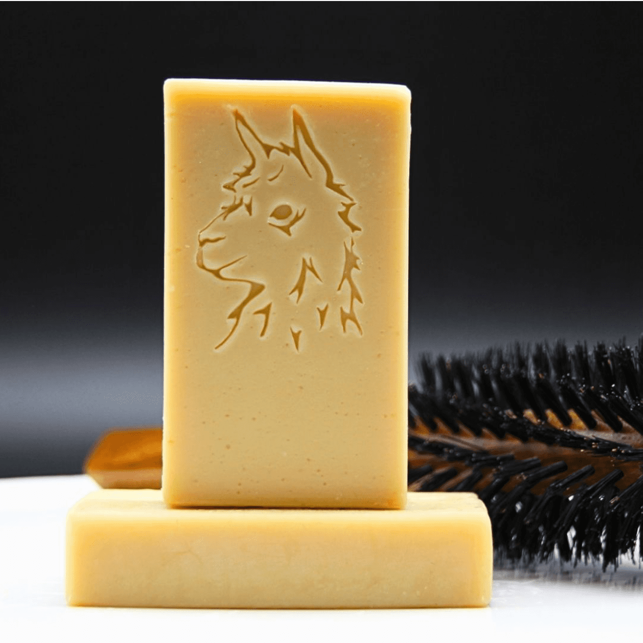 Handgesiedete Haarseife mit Alpaka-Keratin 2-9%