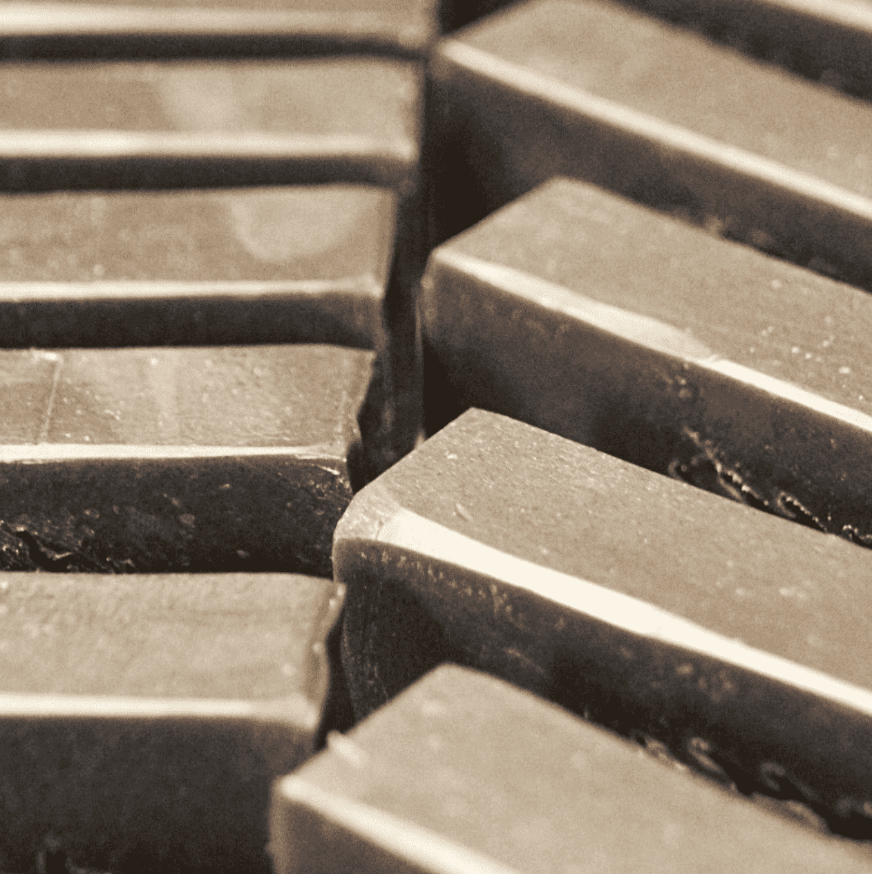 Handgesiedete Haarseife mit Alpaka-Keratin 2-9%